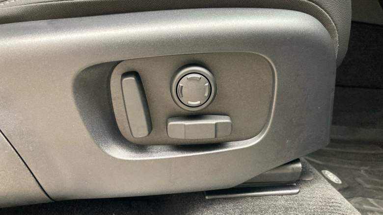 Land Rover Discovery Sport 1.5 P270e Dynamic SE 5dr Auto [5 Seat] Station Wagon